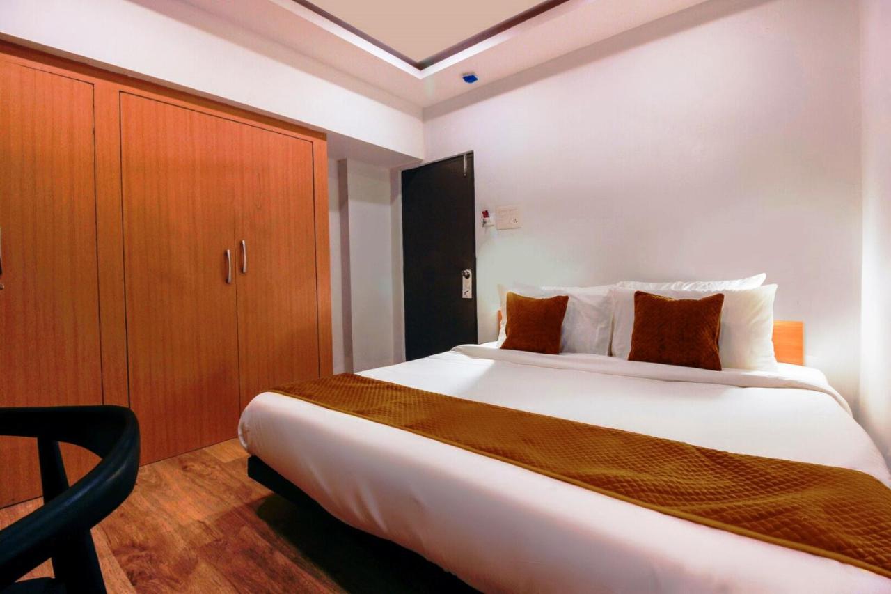 FabHotel Mallikarjun Residency Hyderabad Bagian luar foto